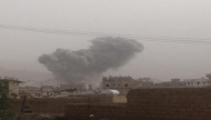 عشرات القتلى والجرحى بغارة استهدفت قيادات حوثية بالجوف