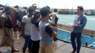 الصليب الاحمر يدين الهجوم على سفينة مدنية بالحديدة ويدعو إلى تحقيق فوري
