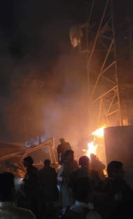 الحوثيون يستهدفون أبراج شبكة إتصالات محلية بمأرب
