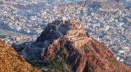 منظمات المجتمع المدني بتعز تدين نهب المليشيا مصنع اسمنت البرح وكافة مؤسسات الدولة